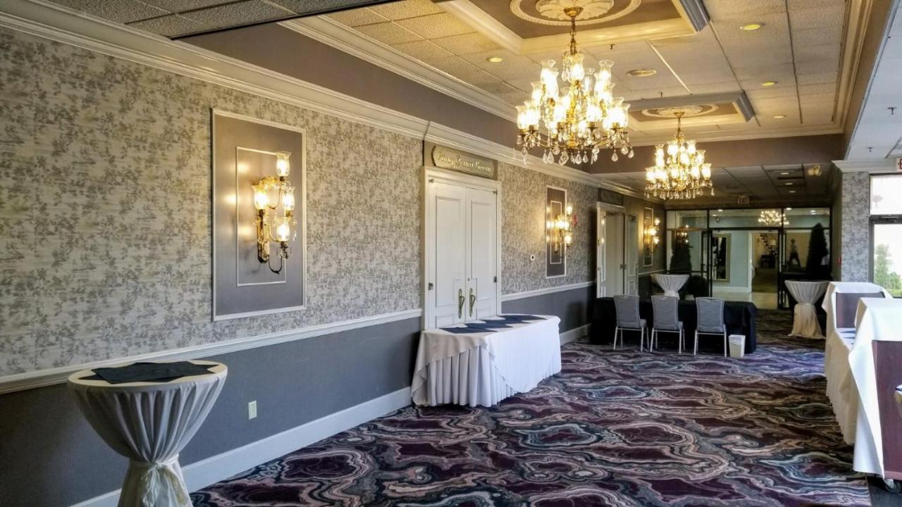 Bel-Aire Hotel Lake Эри Экстерьер фото