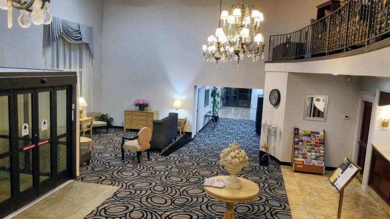 Bel-Aire Hotel Lake Эри Экстерьер фото