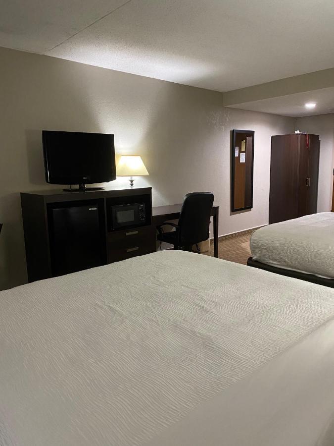 Bel-Aire Hotel Lake Эри Экстерьер фото