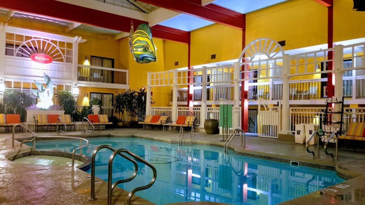 Bel-Aire Hotel Lake Эри Экстерьер фото