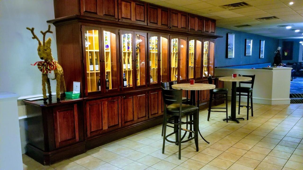 Bel-Aire Hotel Lake Эри Экстерьер фото